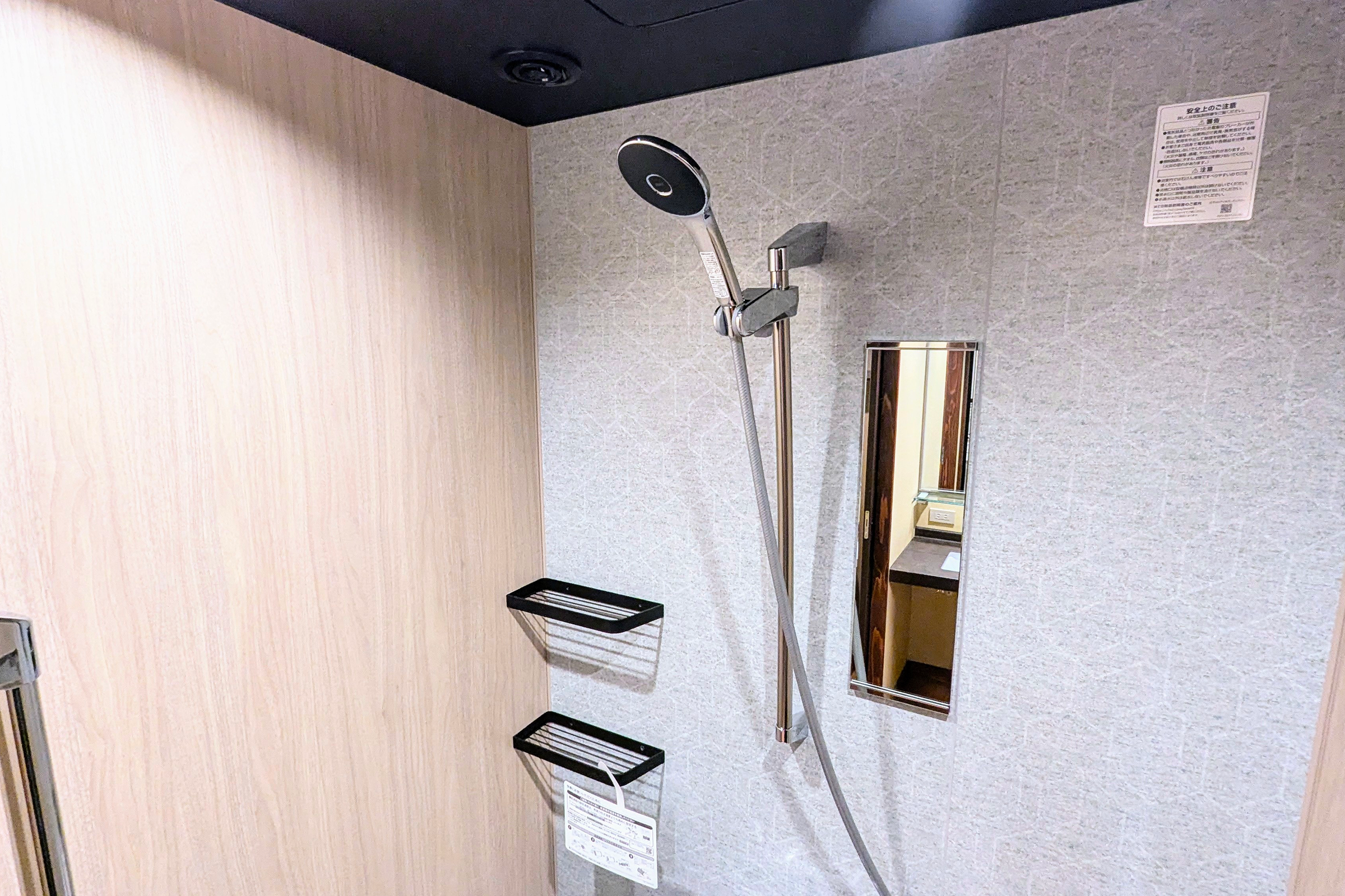 【2025年リニューアル】禁煙デラックスツイン｜シャワー (3)